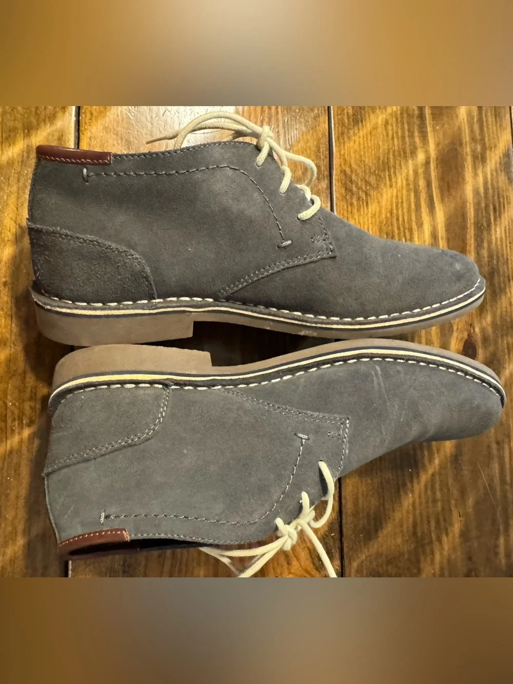Reaction Kenneth Cole Suede Chukka Boots Size 11.5. Dark Gray